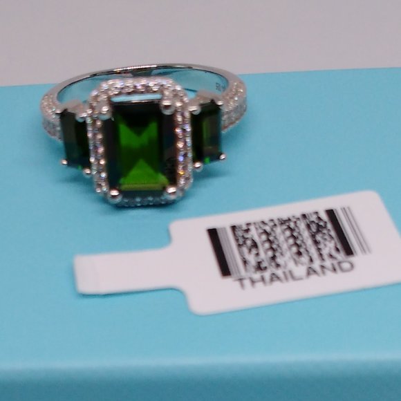 genuine russian chrome diopside ring size 6. new with tags - Picture 2 of 6
